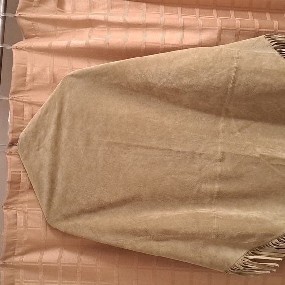 Wrap - Picture 3 of 7